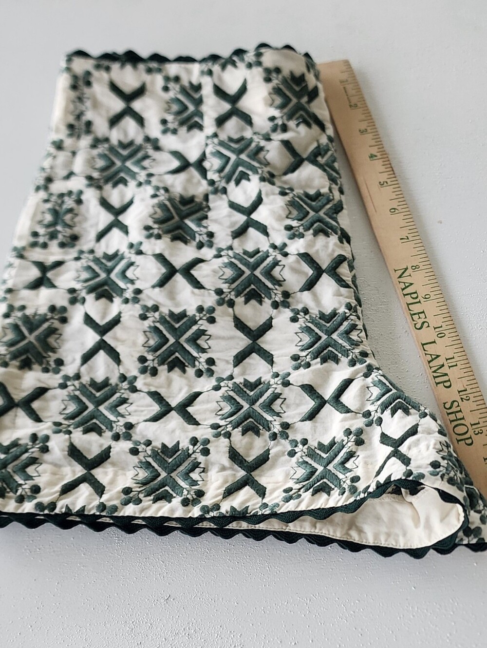 Zara Cream and Black Patterned Scallop-Hem Shorts - Picture 7 of 8